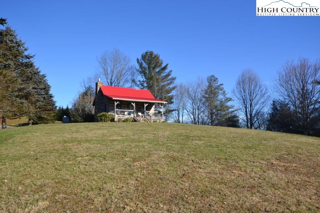 176 River Bend Hills Road Crumpler, NC 28617 - Photo 9 of 31 Gallery Image 9