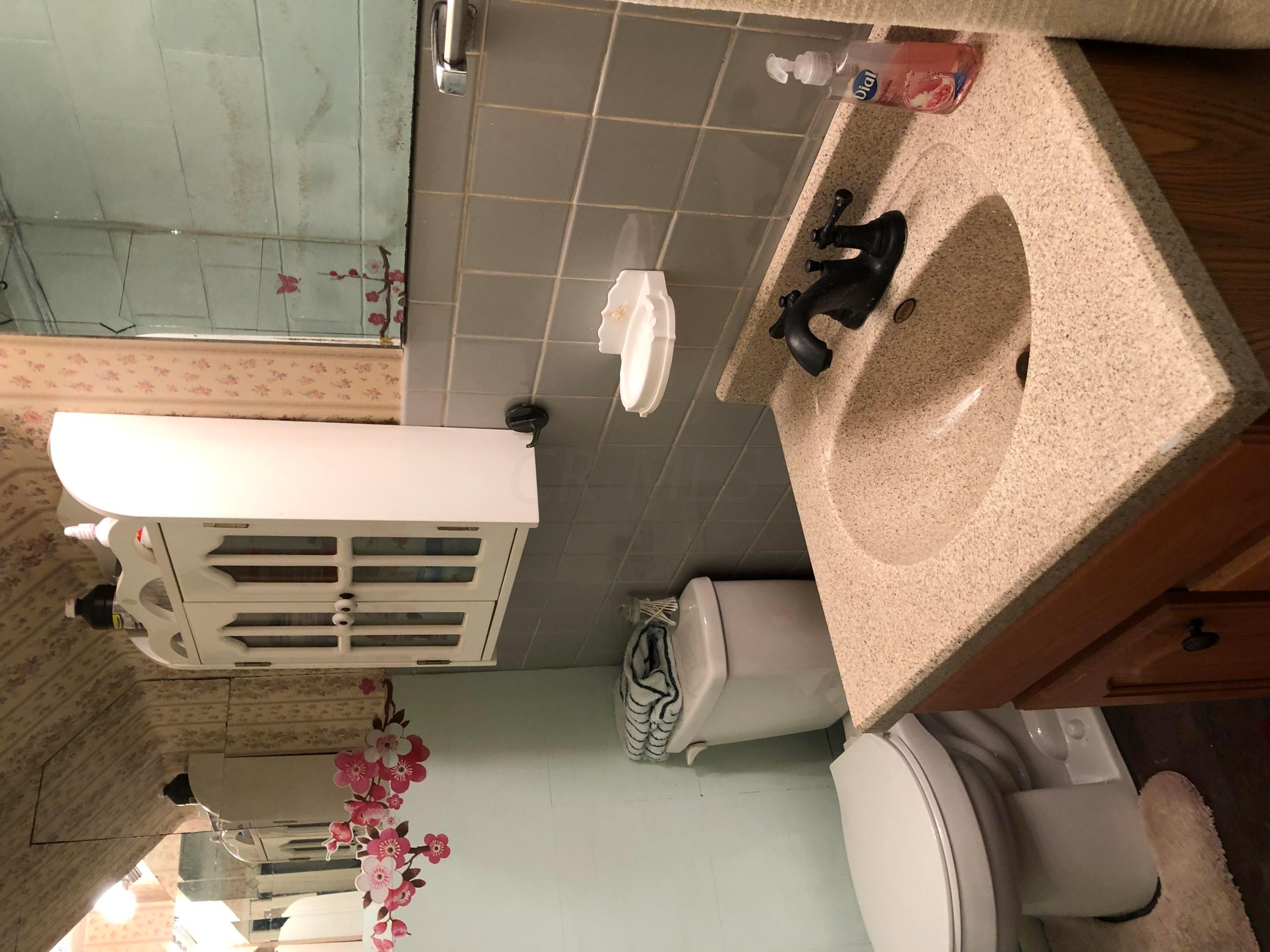 5130 Edgeview Road Columbus, OH 43207 - Photo 6 of 8