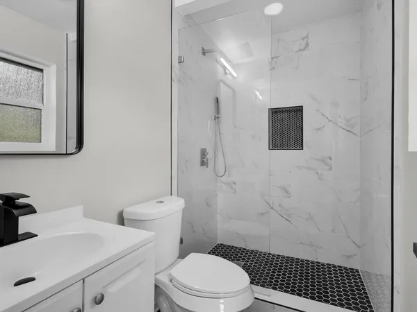 $2,100 | 4009 Sweetbriar Drive, Garland, TX 75042