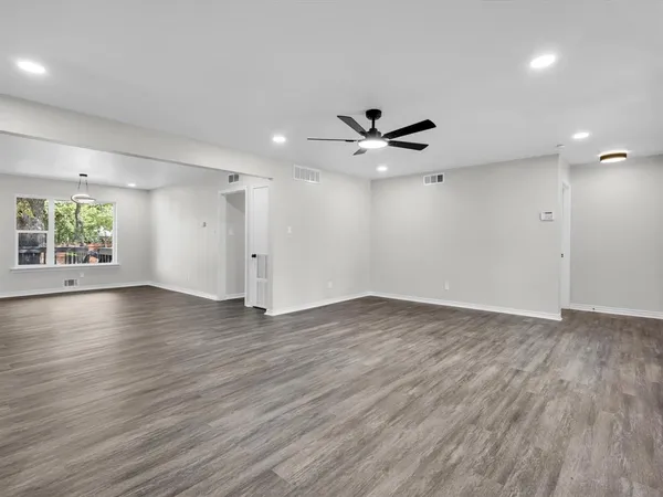 $2,100 | 4009 Sweetbriar Drive, Garland, TX 75042