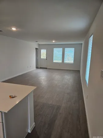 $1,495 | 507 Layne Overlook, San Antonio, TX 78253