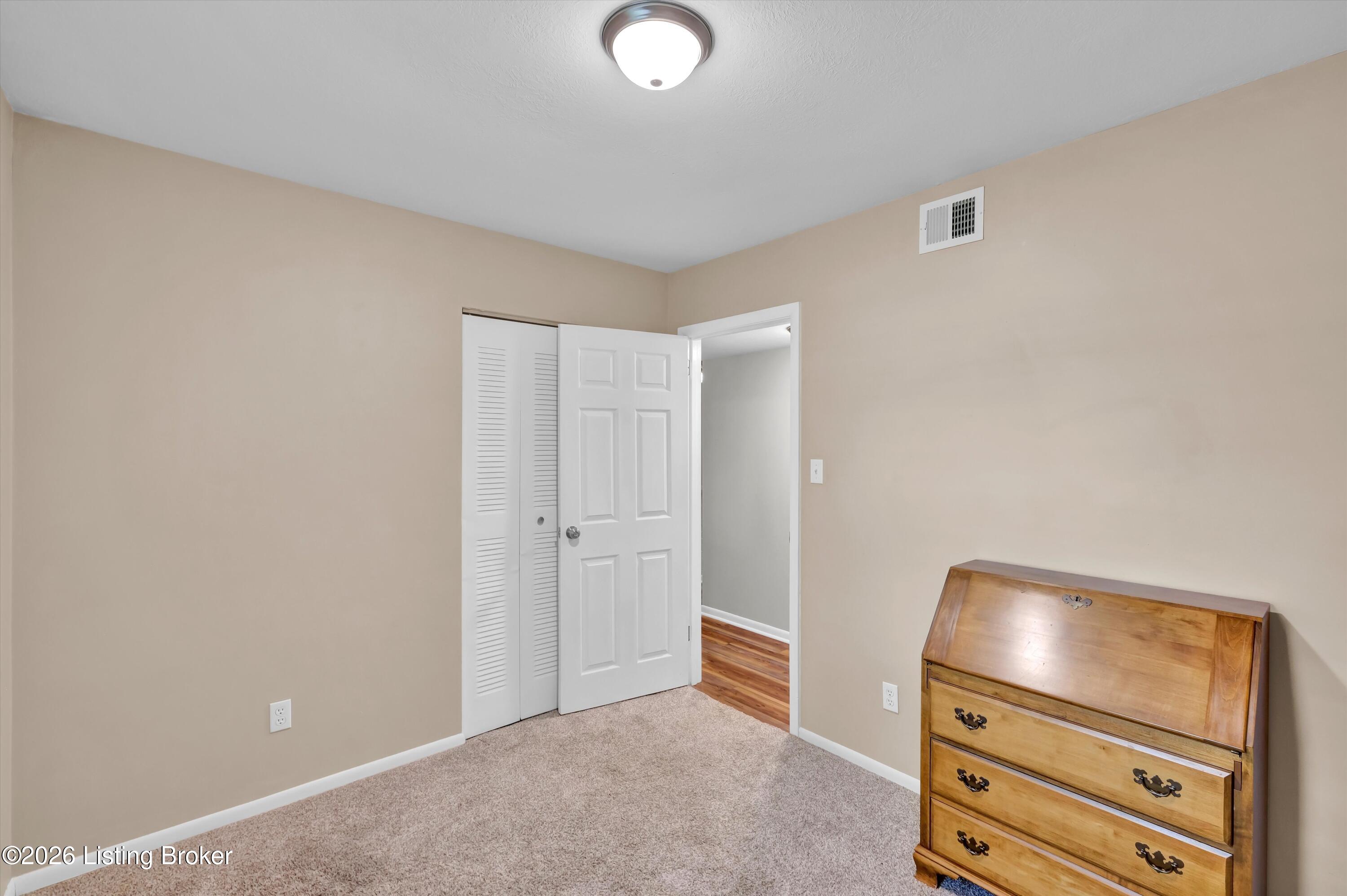 3031 Nepperhan Road Louisville, KY 40220 - Photo 24 of 36 Bedroom 3
