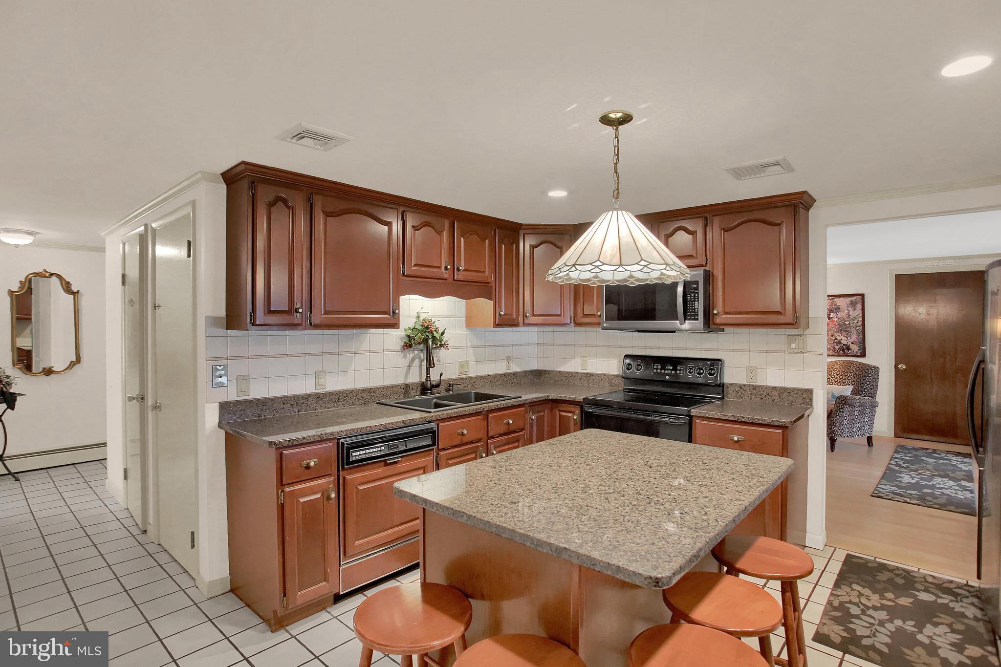 2212 Dover Road Harrisburg, PA 17110 - Photo 8 of 51 Gallery Image 8
