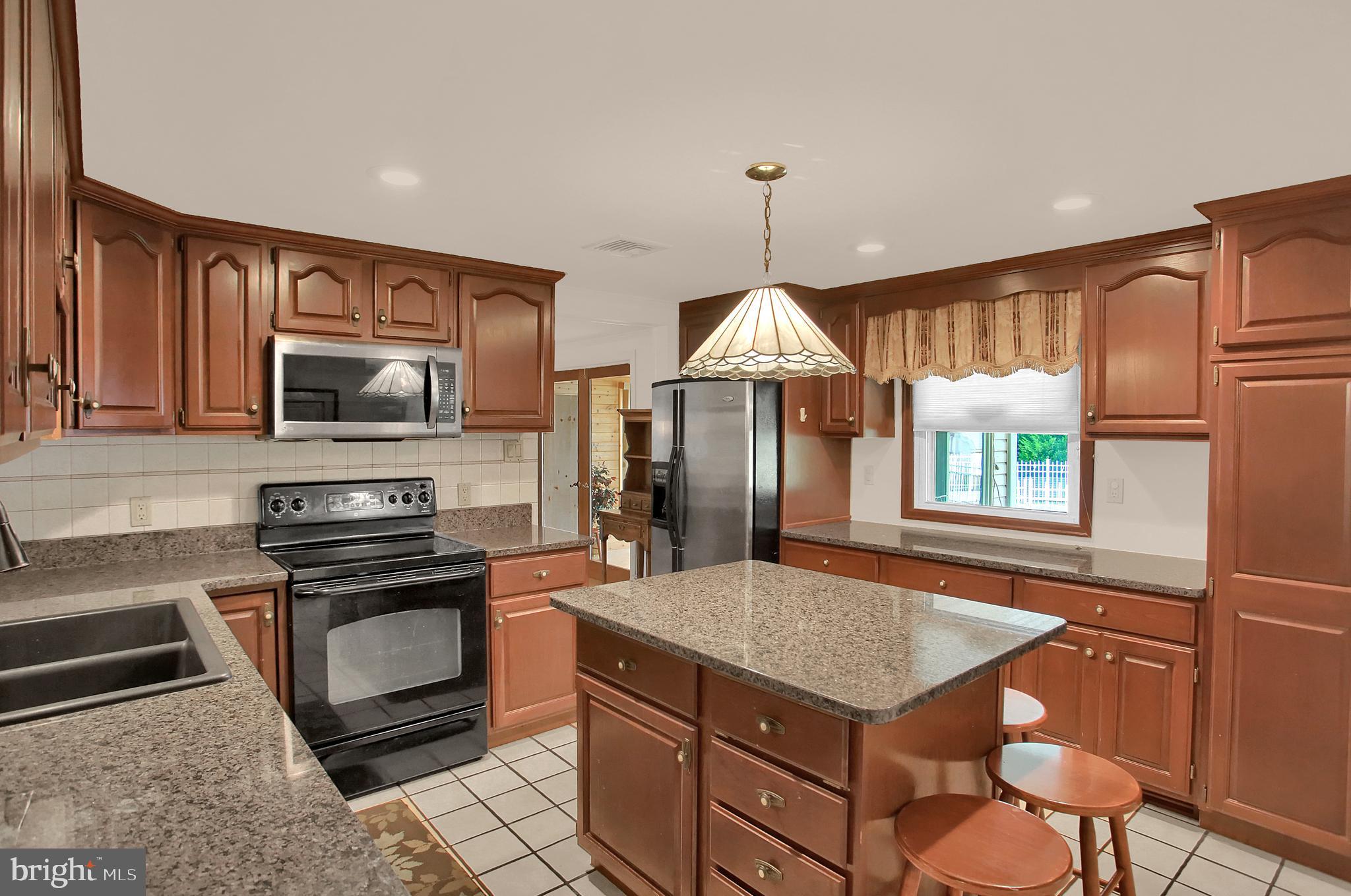 2212 Dover Road Harrisburg, PA 17110 - Photo 9 of 51 Gallery Image 9