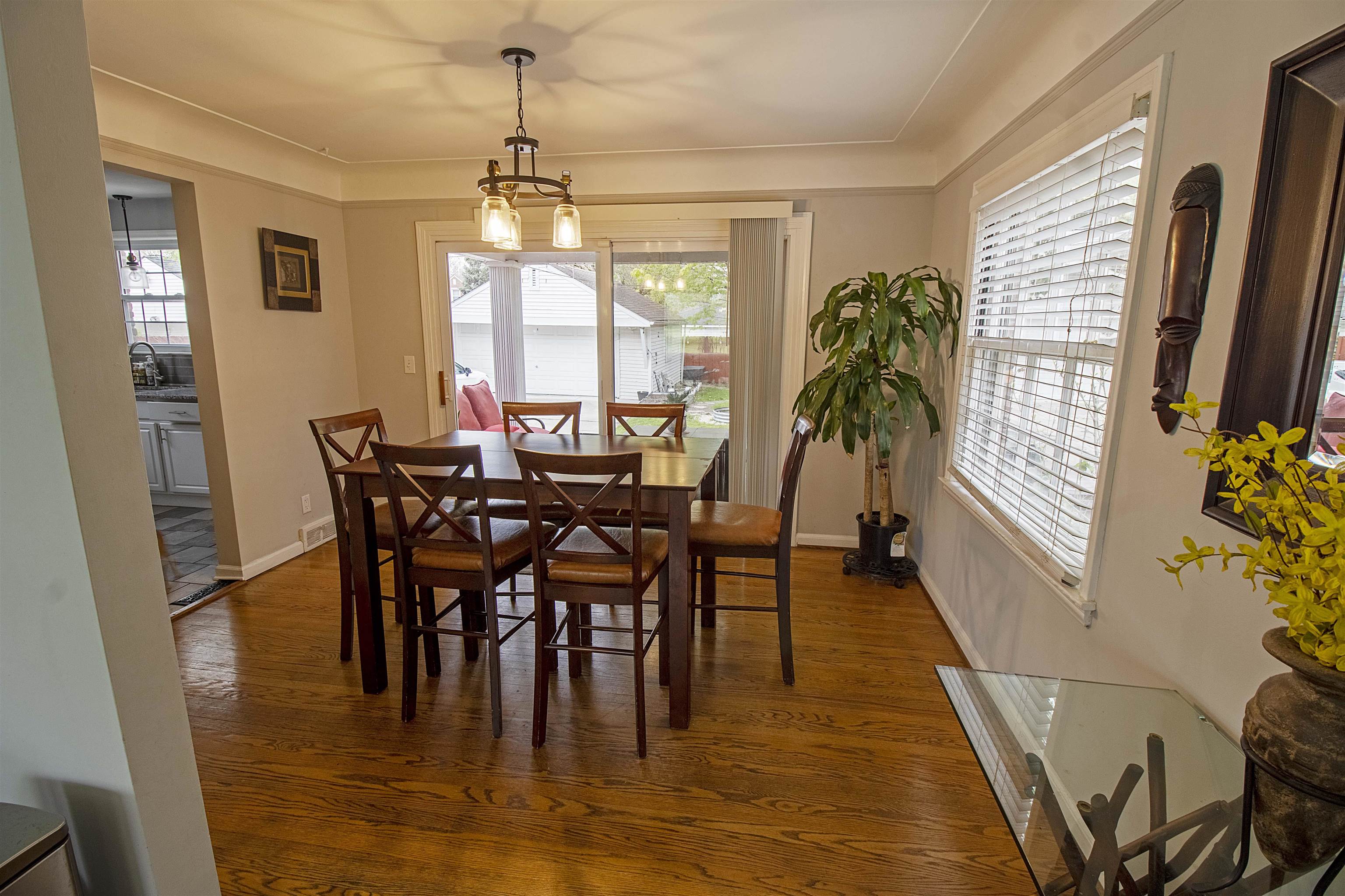 1440 Vernier Road Grosse Pointe Woods, MI 48236 - Photo 15 of 39
