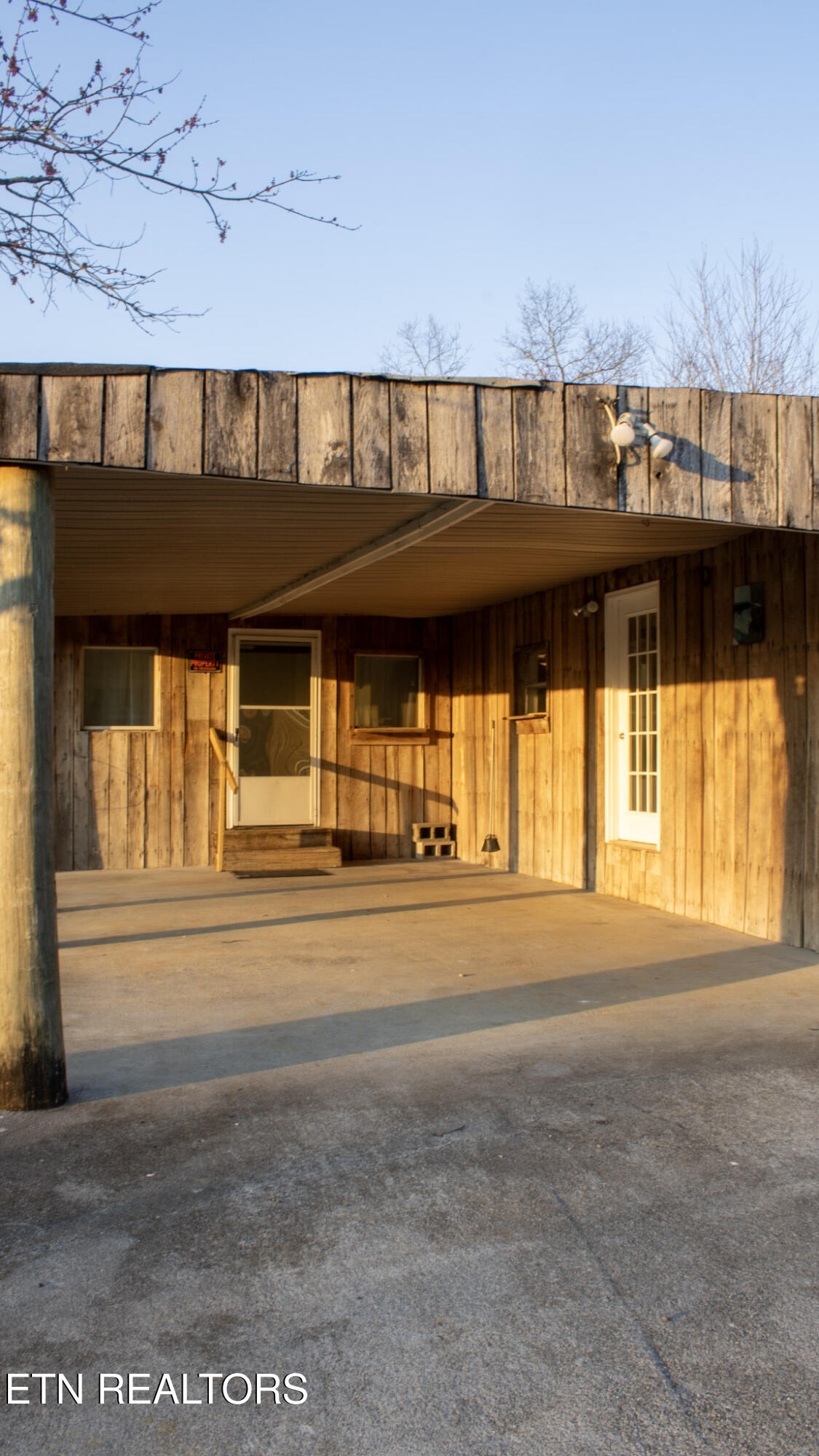 2010 Green Road Madisonville, TN 37354 - Photo 3 of 15 IMG_1556