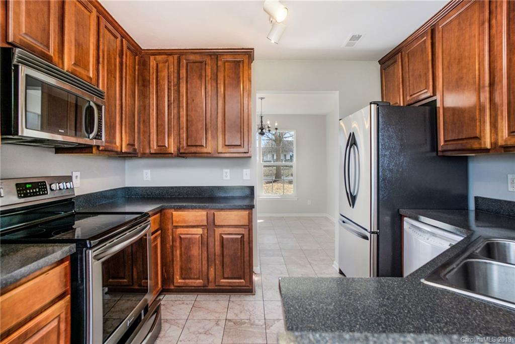 14131 Riding Hill Avenue Charlotte, NC 28213 - Photo 2 of 14