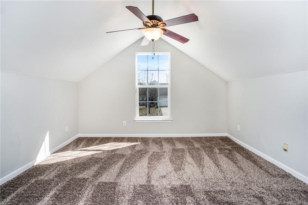 14131 Riding Hill Avenue Charlotte, NC 28213 - Photo 4 of 14