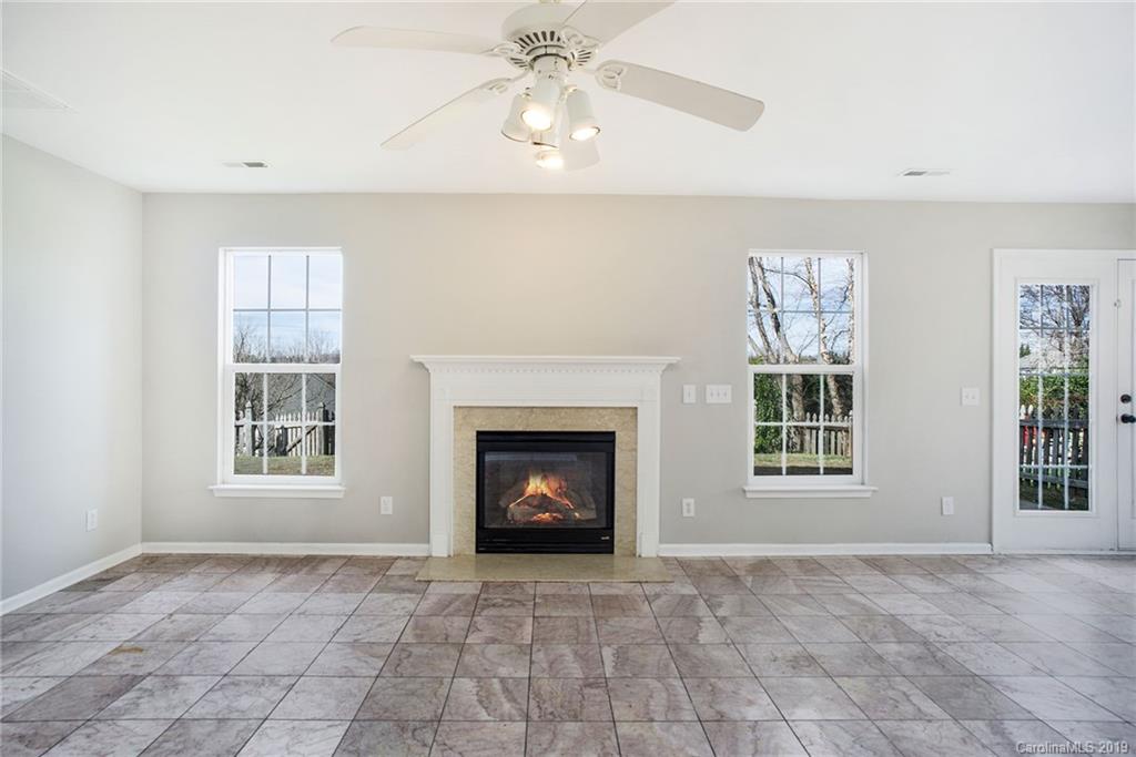 14131 Riding Hill Avenue Charlotte, NC 28213 - Photo 6 of 14