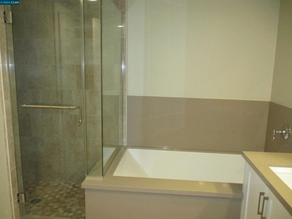 1003 Woodbury Road Lafayette, CA 94549 - Photo 7 of 10 Primary Bathroom