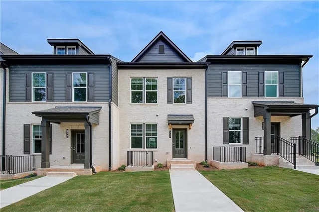 $324,993 | 313 Daybreak Lane, Newnan, GA 30265