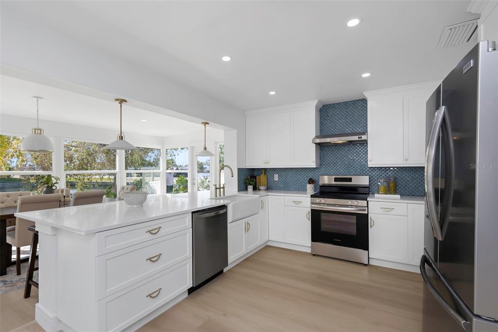 6321 Balboa Lane Apollo Beach, FL 33572 - Photo 19 of 73