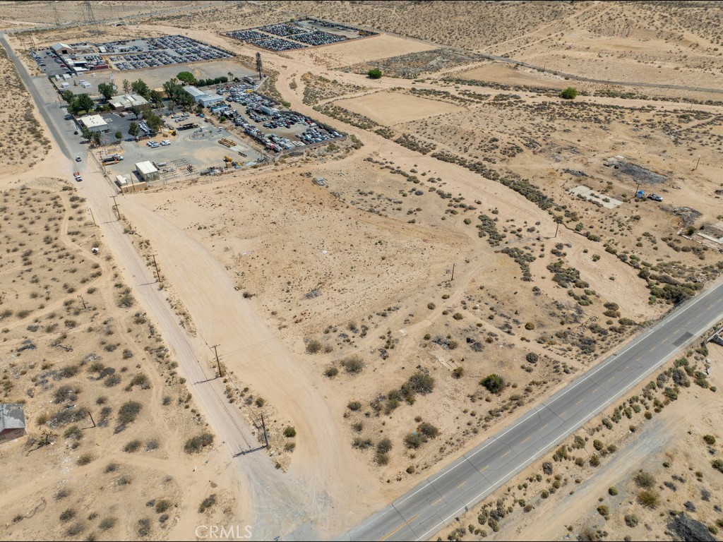 1 Gas Line Road Victorville, CA 92394 - Photo 8 of 21 a view of wooden floor