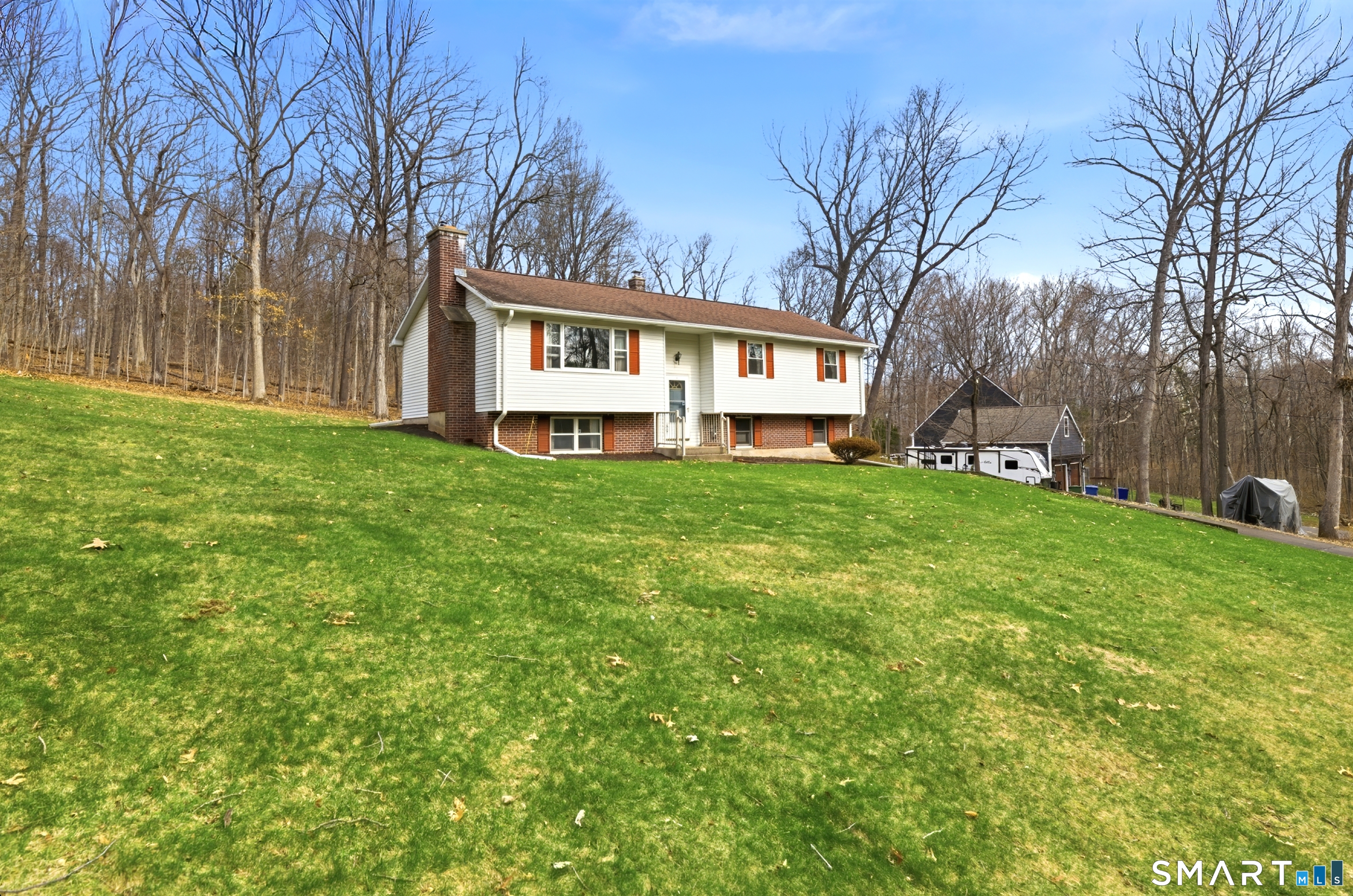 55 Saw Mill Road Middletown, CT 06457 - Photo 2 of 42