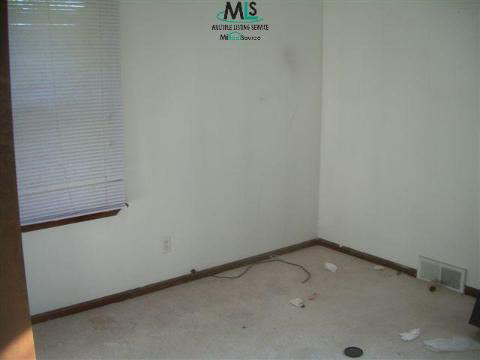 53290 County Line Road New Baltimore, MI 48047 - Photo 5 of 11 247977-4.JPG