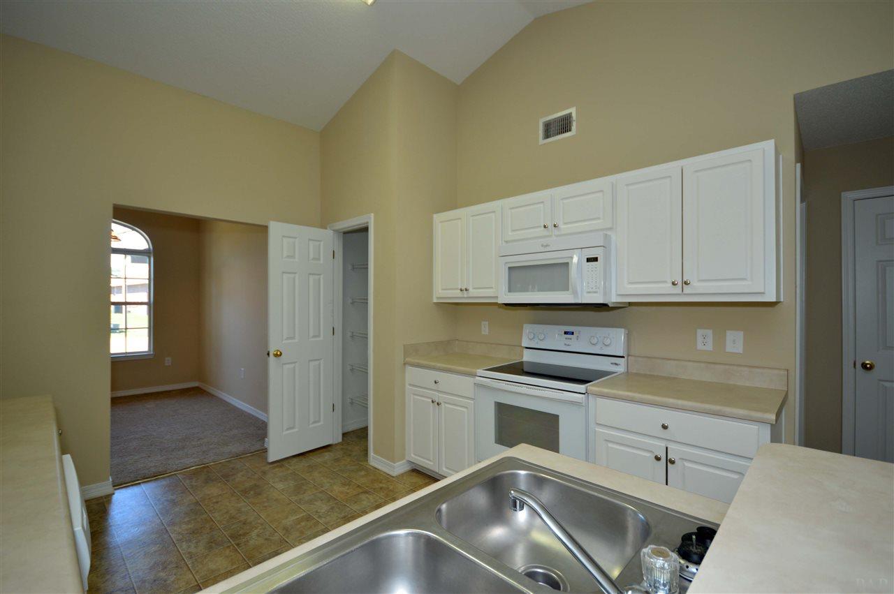 4826 Ribault Lane Milton, FL 32570 - Photo 15 of 40