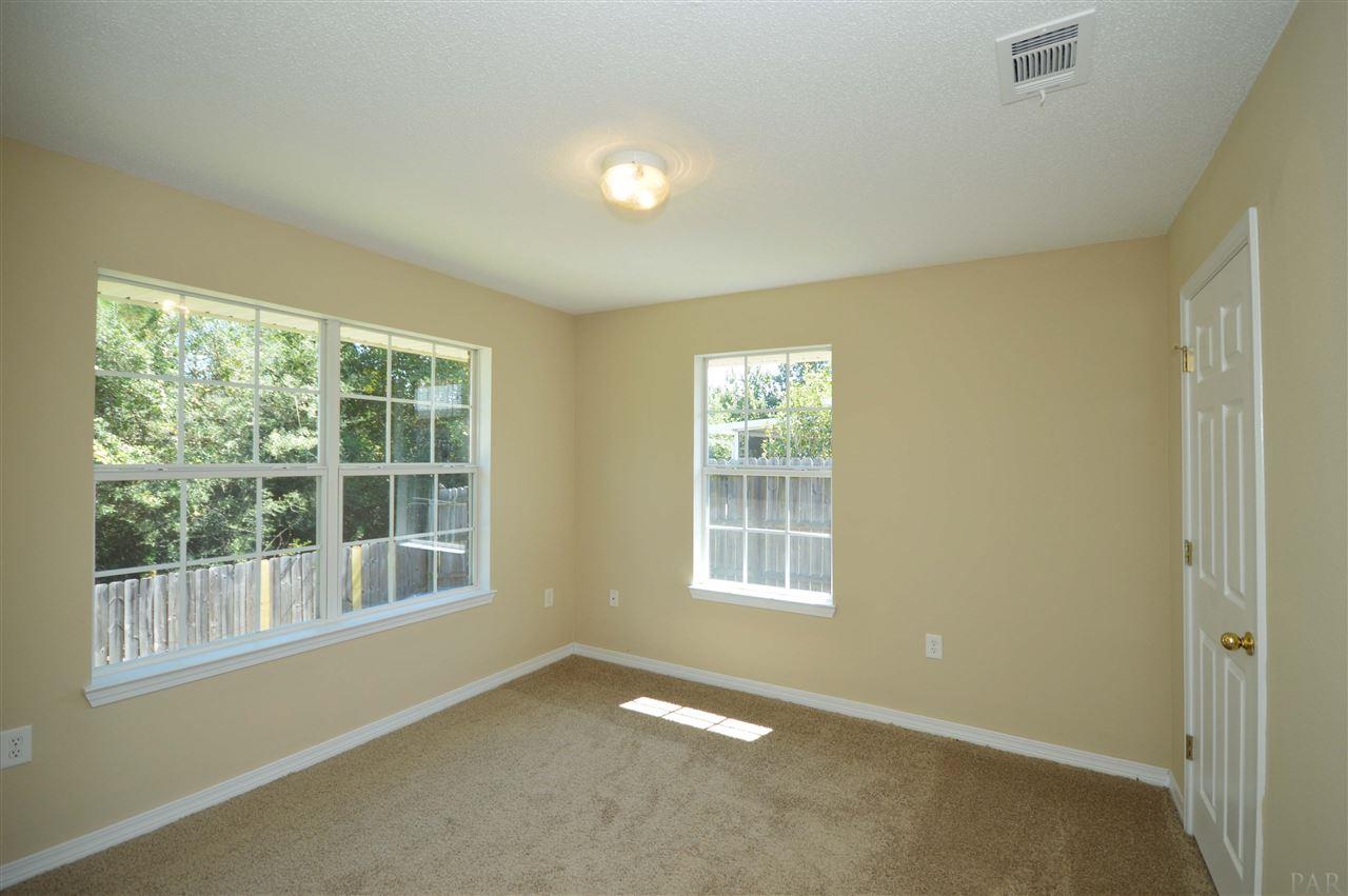 4826 Ribault Lane Milton, FL 32570 - Photo 25 of 40