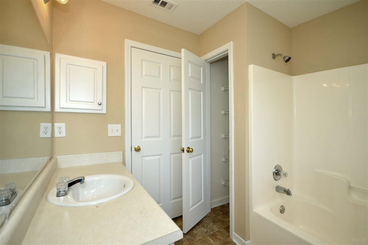 4826 Ribault Lane Milton, FL 32570 - Photo 26 of 40