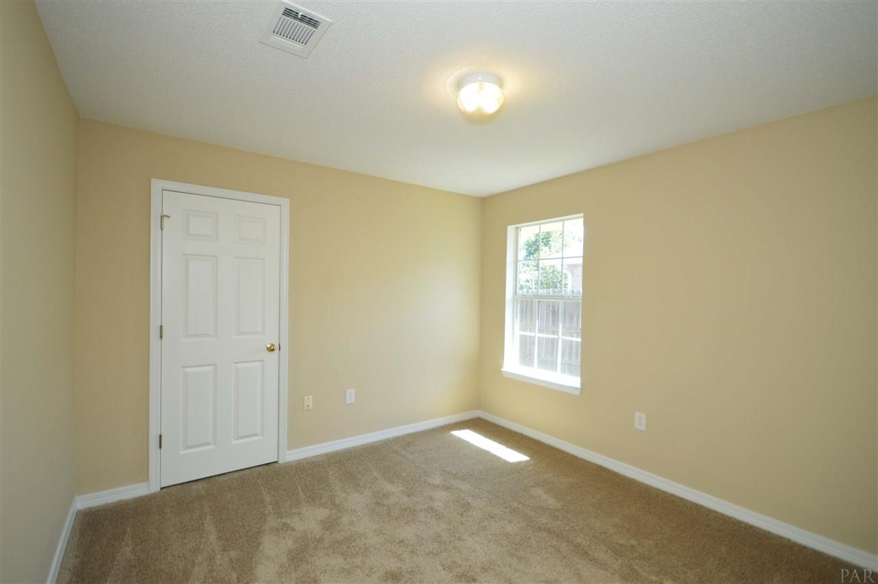 4826 Ribault Lane Milton, FL 32570 - Photo 29 of 40