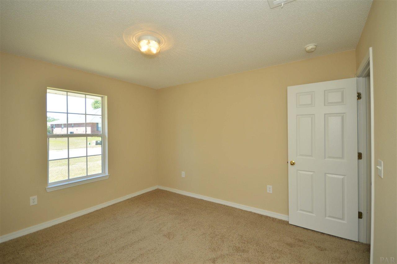 4826 Ribault Lane Milton, FL 32570 - Photo 30 of 40
