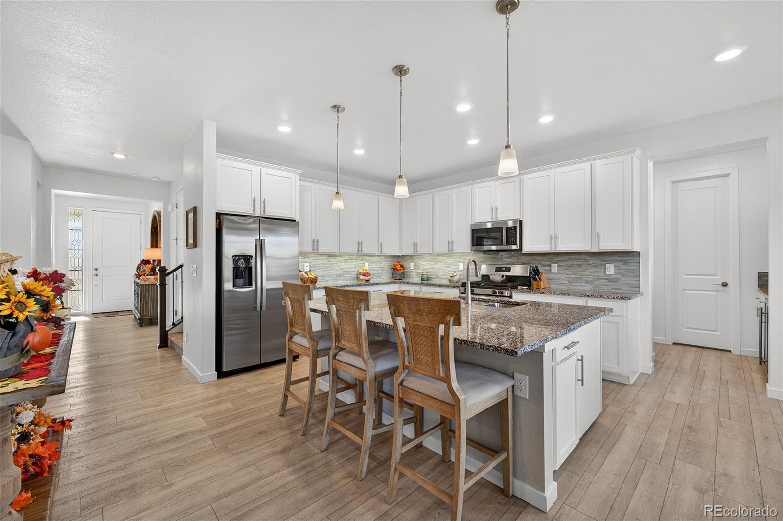 970 Horsetail Loop Elizabeth, CO 80107 - Photo 8 of 47