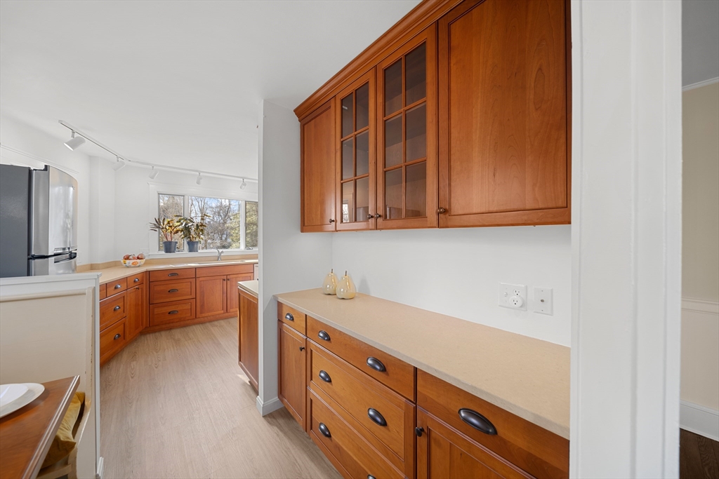 122 Warwick Road, Unit 122 Newton, MA 02465 - Photo 4 of 13
