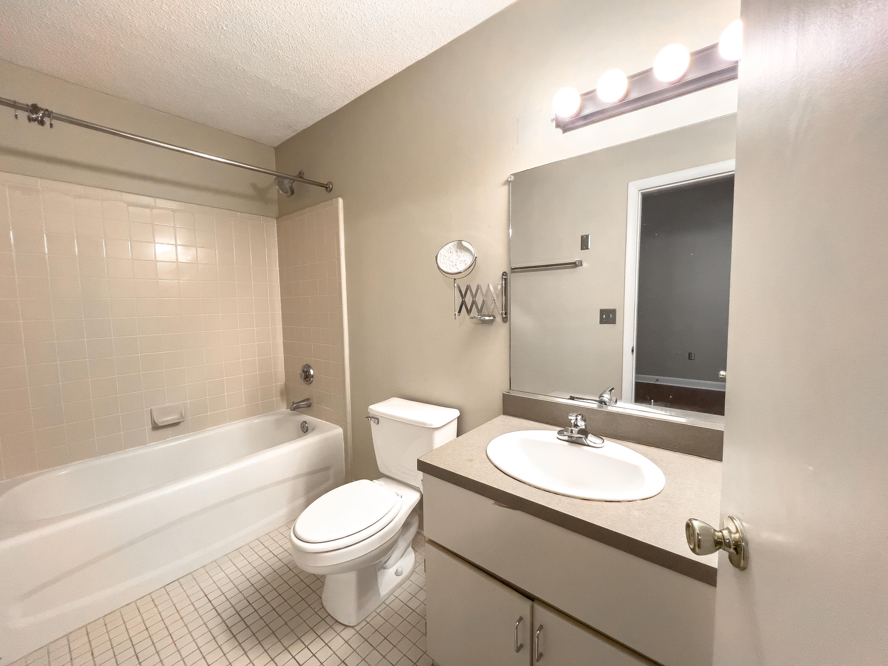 151 Calhoun Street, Unit G Charleston, SC 29401 - Photo 10 of 14