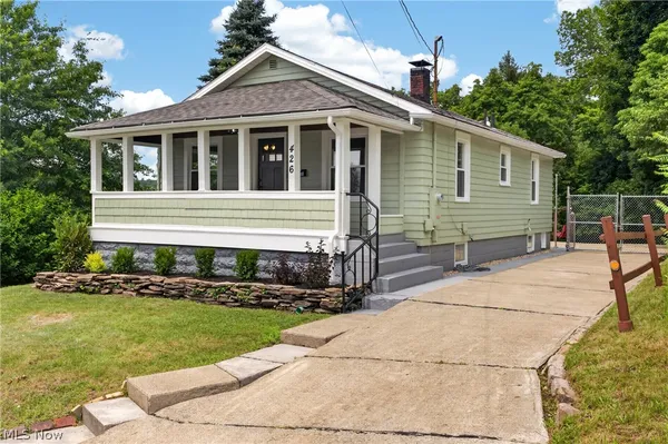 $167,000 | 426 Queisner Avenue, Lowellville, OH 44436