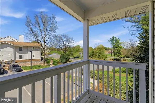$1,950 | 100 Westwick Court, Unit 3, Sterling, VA 20165