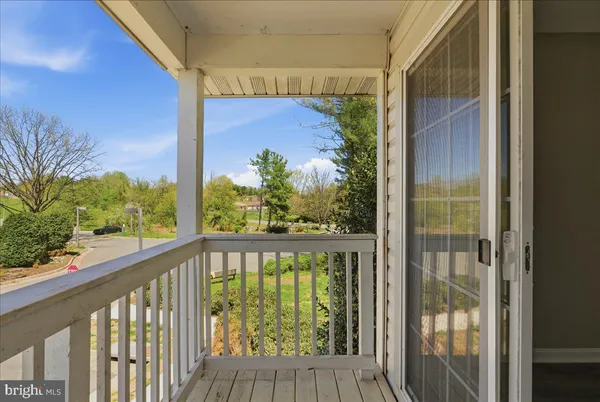 $1,950 | 100 Westwick Court, Unit 3, Sterling, VA 20165