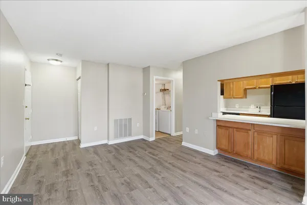 $1,950 | 100 Westwick Court, Unit 3, Sterling, VA 20165