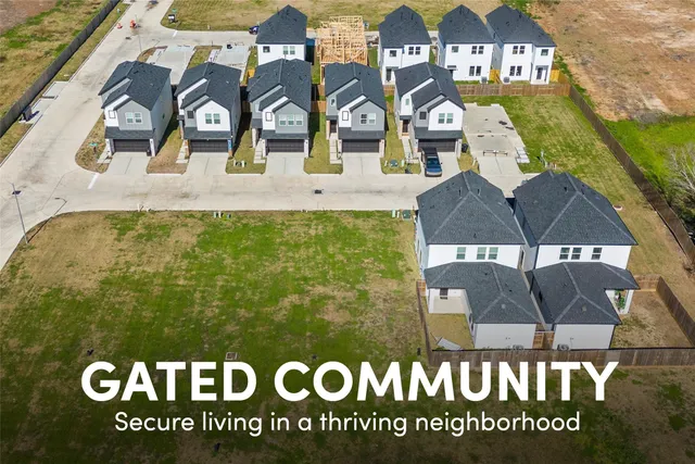 $299,900 | 6404 Pregonero Lane, Houston, TX 77048