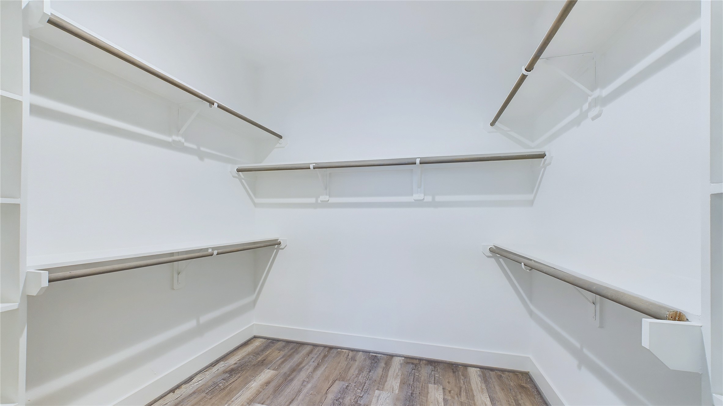 6404 Pregonero Lane Houston, TX 77048 - Photo 14 of 17 Photos are from another home built by the same builder