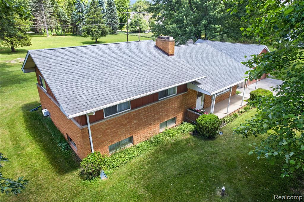 11141 Spencer Road Brighton, MI 48114 - Photo 31 of 46