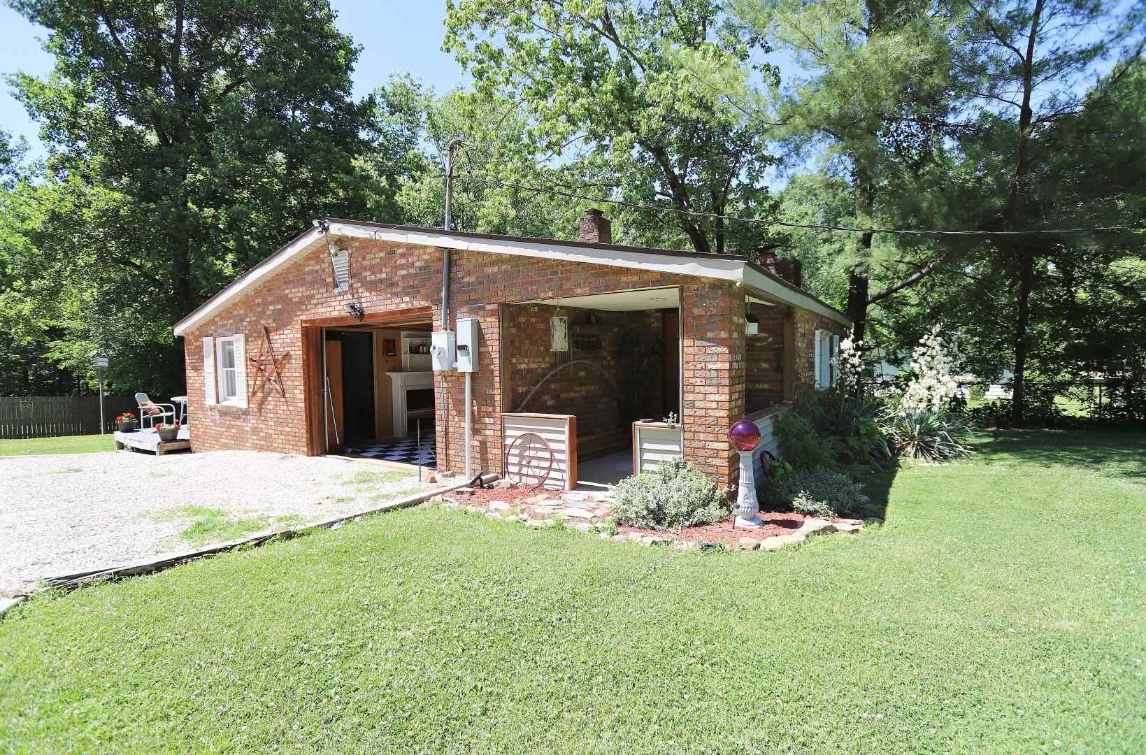 6433 Yankeetown Road Boonville, IN 47601 - Photo 20 of 30 Gallery Image 20