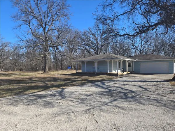 $360,000 | 3857 Northeast County Road 1763, Butler, MO 64730