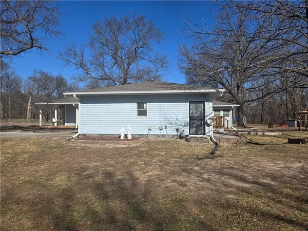 $360,000 | 3857 Northeast County Road 1763, Butler, MO 64730