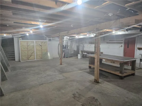 $360,000 | 3857 Northeast County Road 1763, Butler, MO 64730