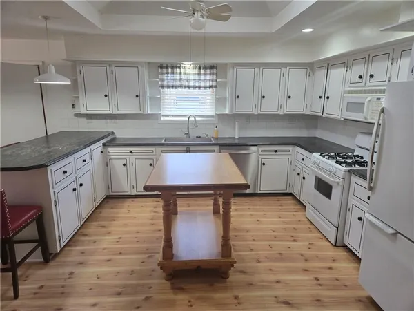 $360,000 | 3857 Northeast County Road 1763, Butler, MO 64730