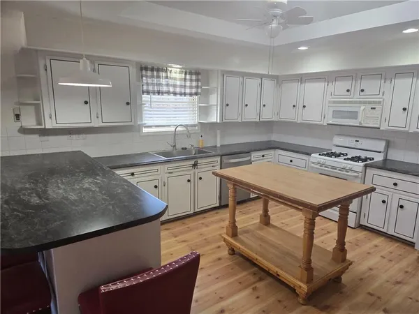 $360,000 | 3857 Northeast County Road 1763, Butler, MO 64730