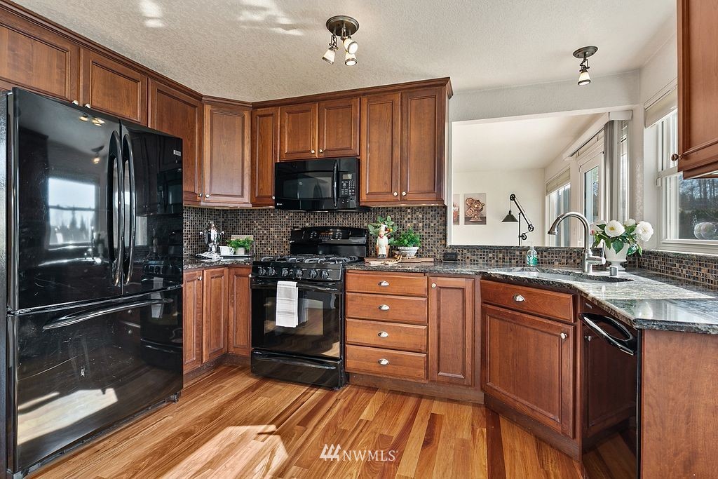 1230 233rd Place Southwest Bothell, WA 98021 - Photo 12 of 38