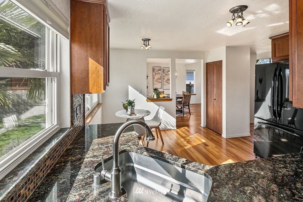 1230 233rd Place Southwest Bothell, WA 98021 - Photo 13 of 38