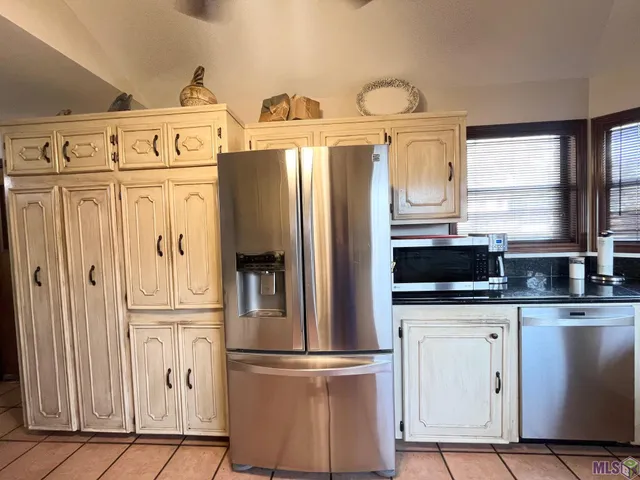 $365,500 | 301 Pendleton Drive, Houma, LA 70360