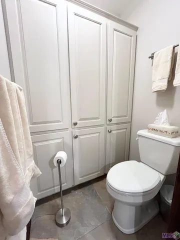 $365,500 | 301 Pendleton Drive, Houma, LA 70360