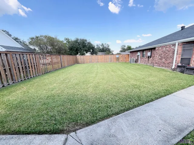 $365,500 | 301 Pendleton Drive, Houma, LA 70360
