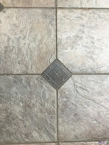 $365,500 | 301 Pendleton Drive, Houma, LA 70360