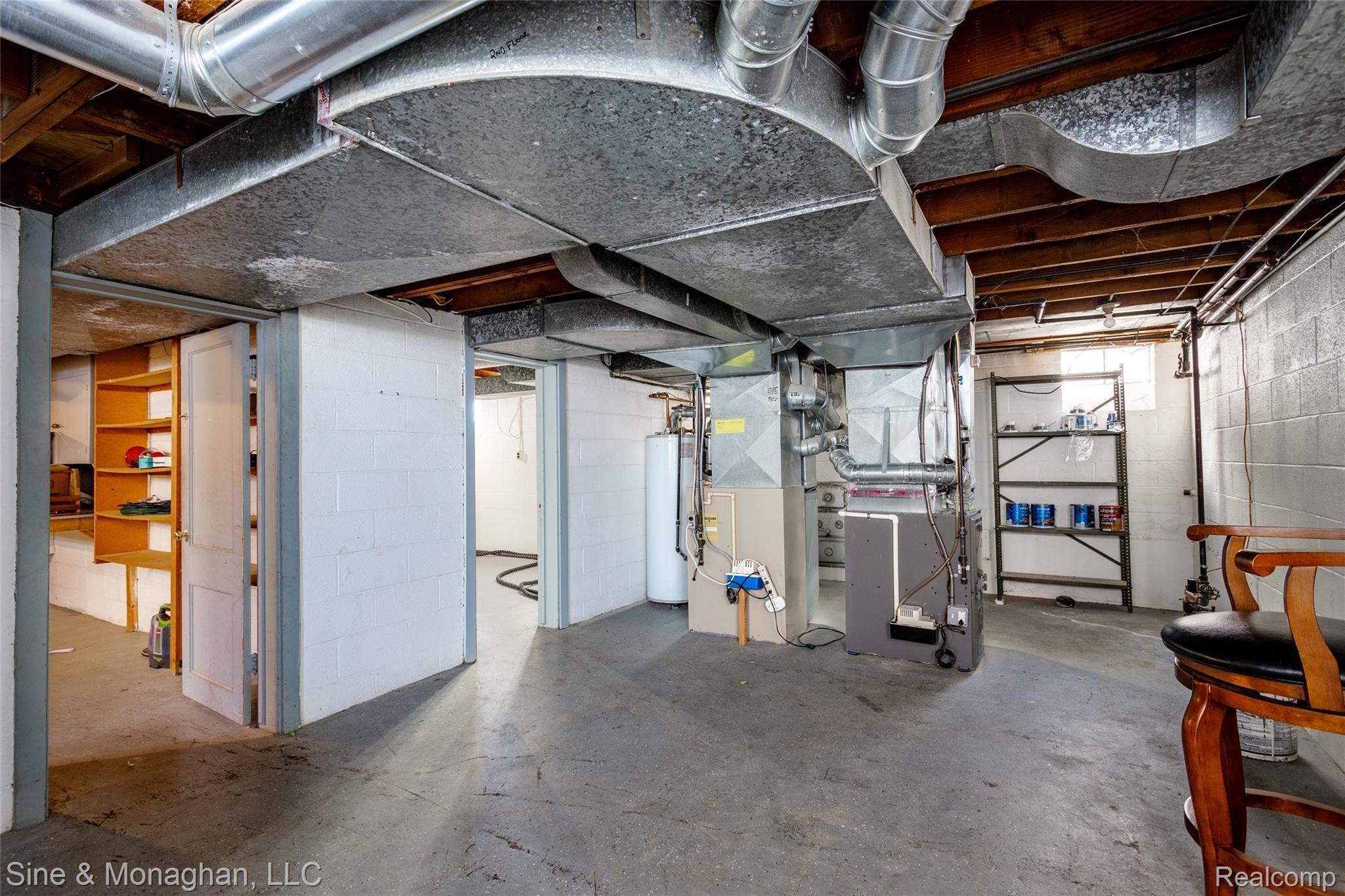 732 Trombley Road Grosse Pointe, MI 48230 - Photo 43 of 48 732 Trombley L045.jpg