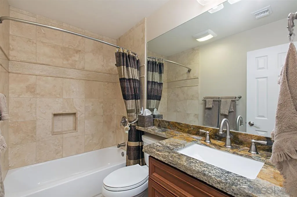 6039 Rancho Mission Road, Unit 201 San Diego, CA 92108 - Photo 9 of 12 Gallery Image 9