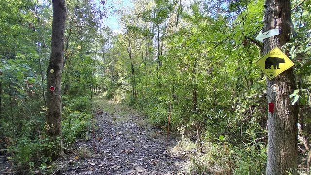 $349,000 | 8420 Northfield Road, Clarence, NY 14032