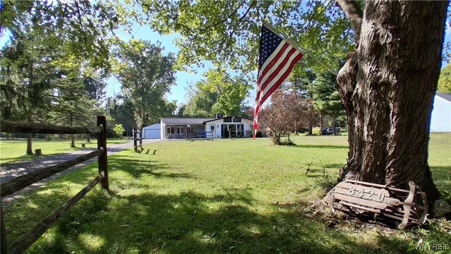 $349,000 | 8420 Northfield Road, Clarence, NY 14032